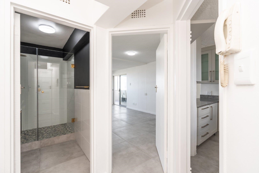 To Let 3 Bedroom Property for Rent in Muizenberg Western Cape